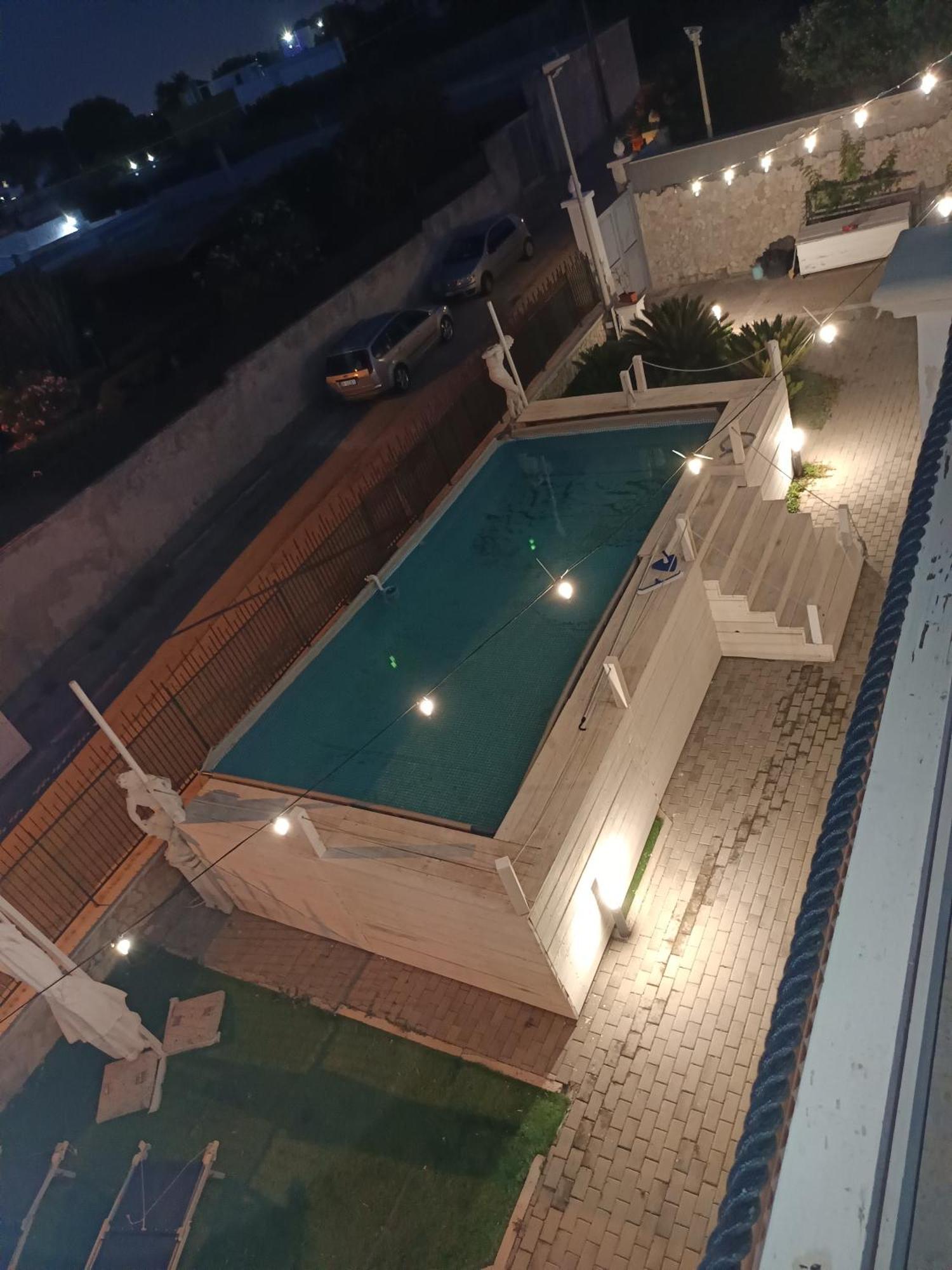 Casa Viky Hotel Bari Exterior foto